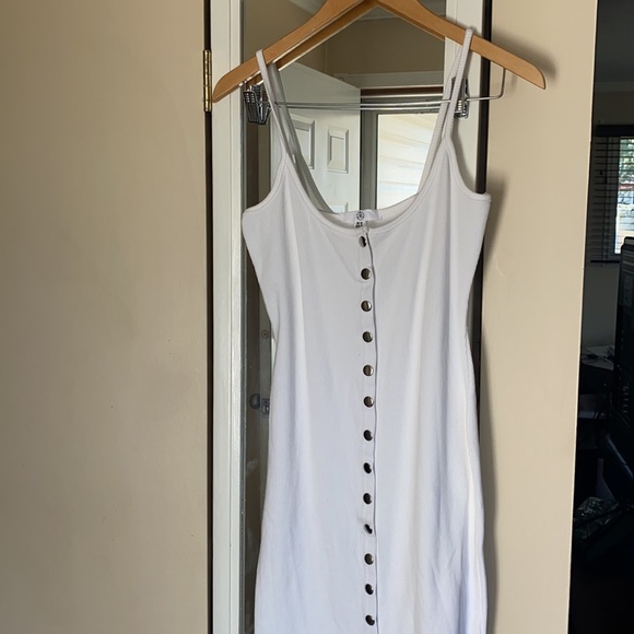 Misguided Ribbed Midi Bodycon Dress - Picture 5 of 9